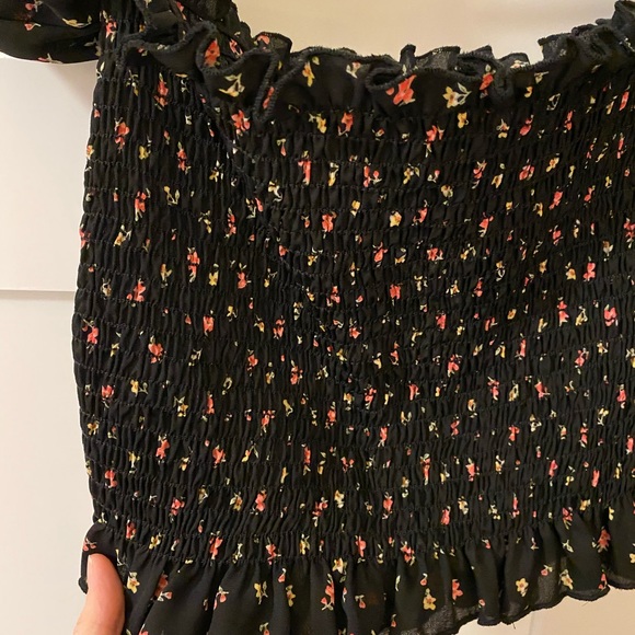 Floral off shoulder crop top - Picture 2 of 2